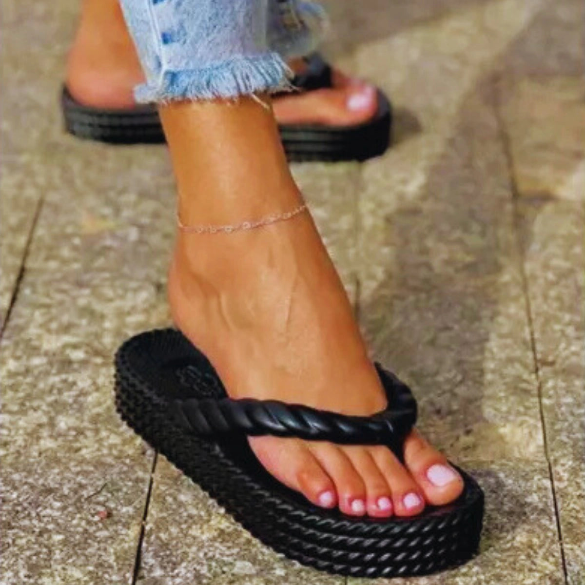 Chinelo Feminino Trançado Nuvem Casual